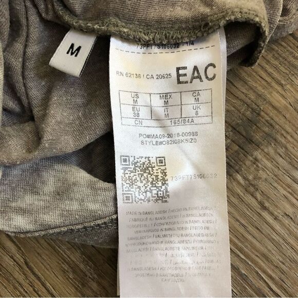 Guess Gray T-shirt, white distressed spots, Gold accent Size M - Picture 5 of 7